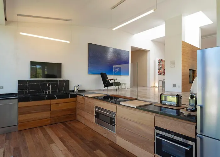 Madeleine ヴィラ サントロペ